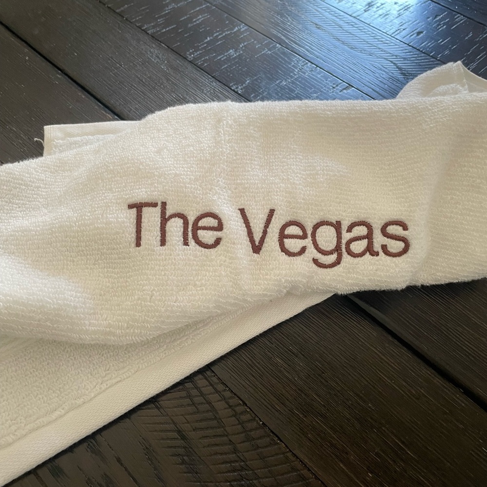 Custom towel - Picture 3 of 8